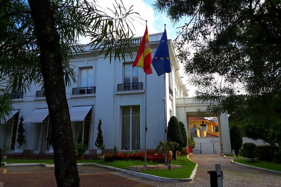 Sede do Consulado da Espanha em São Paulo: país está tentando retomar seus serviços diplomáticos ainda na pandemia. 