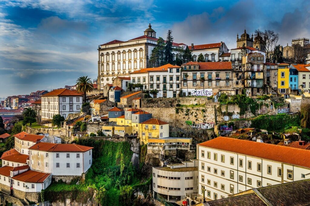 Imóveis em Portugal: país é um dos melhores para receber investimentos