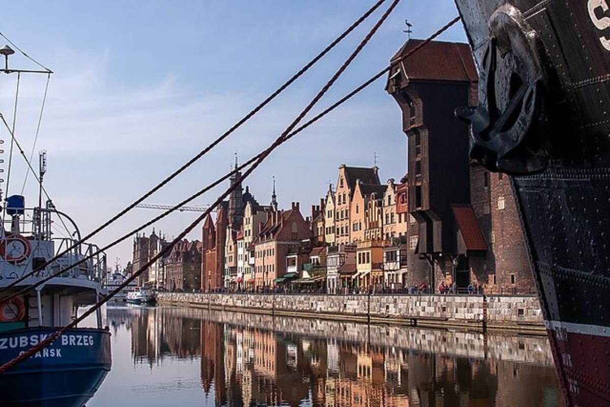 Gdansk fica na região litorânea e tem as melhores histórias graças ao seu tão disputado porto