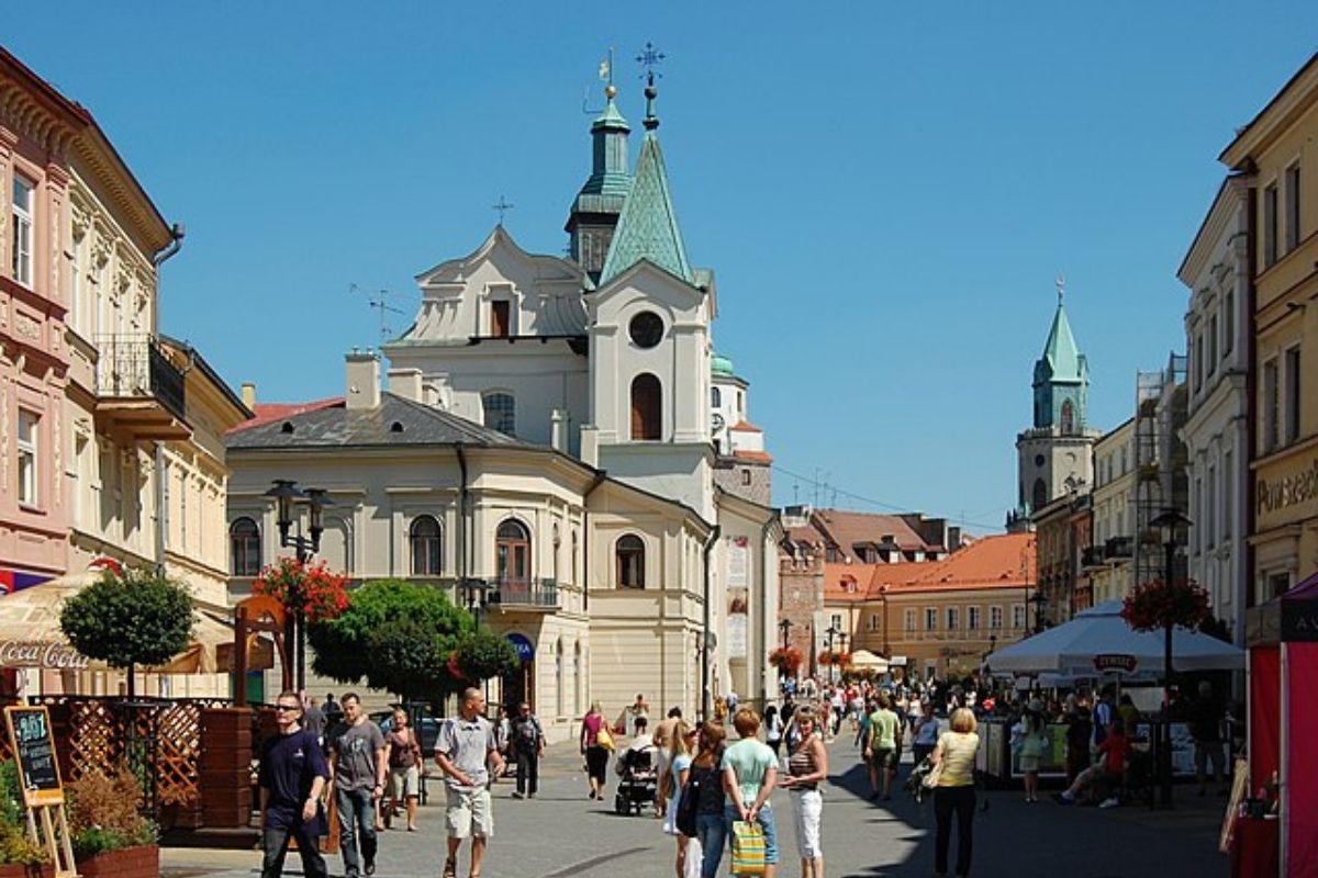 Localizada na fronteira da Polônia, a cidade de Lublin sofreu bastante com invasões e bombardeios na segunda guerra mundial, e hoje é conhecida como um centro de aprendizado importante do país