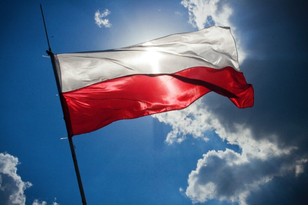 A DocMundo te ajuda a conquistar sua cidadania polonesa, não deixe de consultar a empresa (Foto: Pexels)