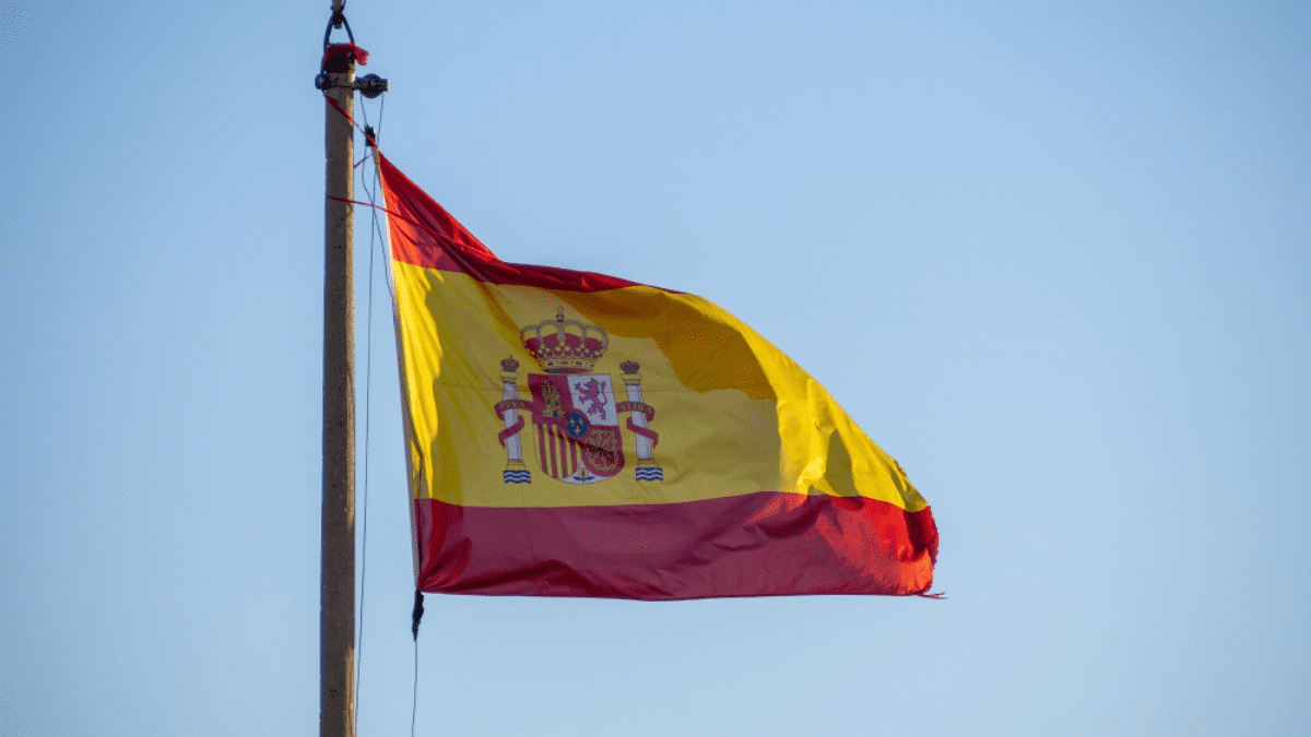 Na imagem, a bandeira da Espanha representando o país.